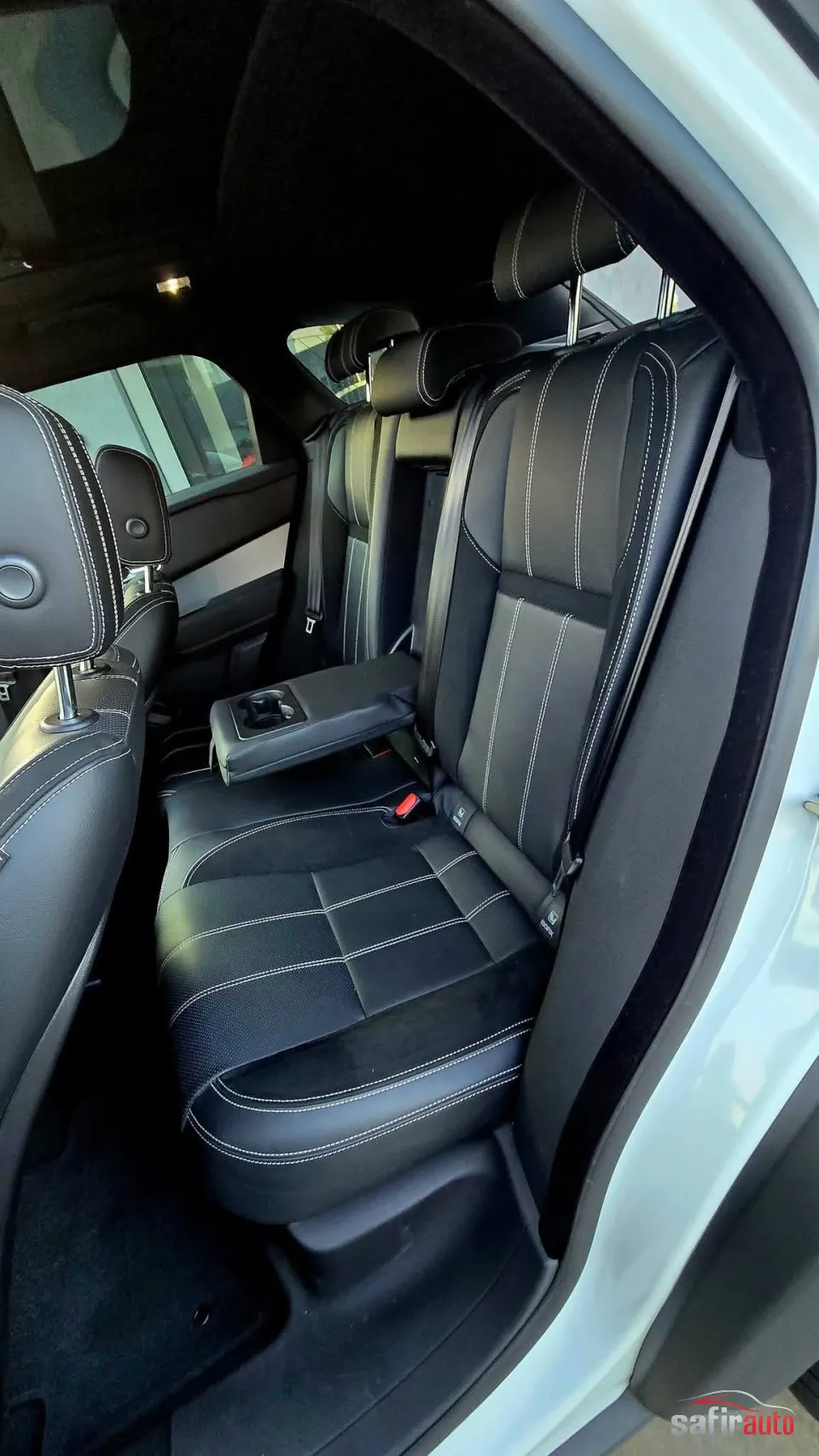 Range Rover Velar 2023 – photo 18