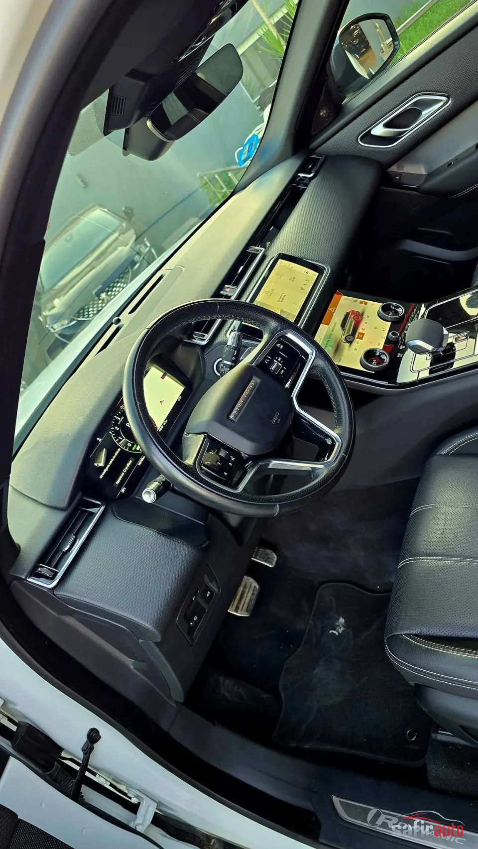 Range Rover Velar 2023 – photo 14